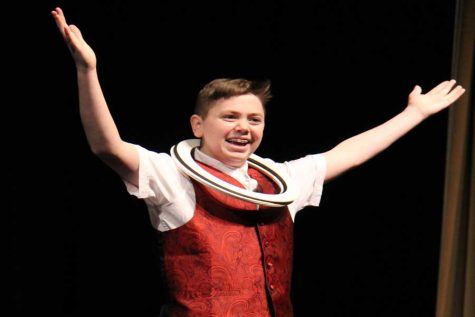 High school Oakvilles Got Talent winner Sean Petric (9) acknowledges the audience during his juggling act.