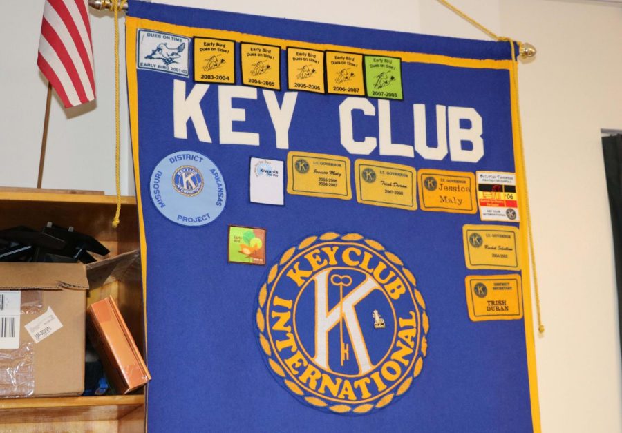 Key+Club+volunteered+at+St.+Vincent+de+Paul+to+give+back+to+the+community.