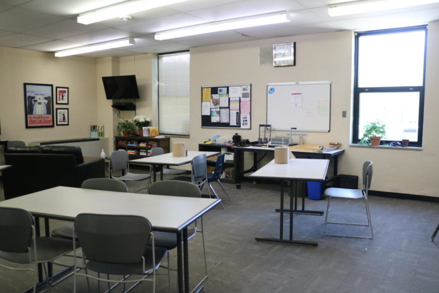 The+current+teacher+workroom+in+Room+118.+Over+the+summer%2C+this+room+will+become+a+Spanish+class%2C+and+the+teacher+workroom+will+be+moved+to+Room+117.+